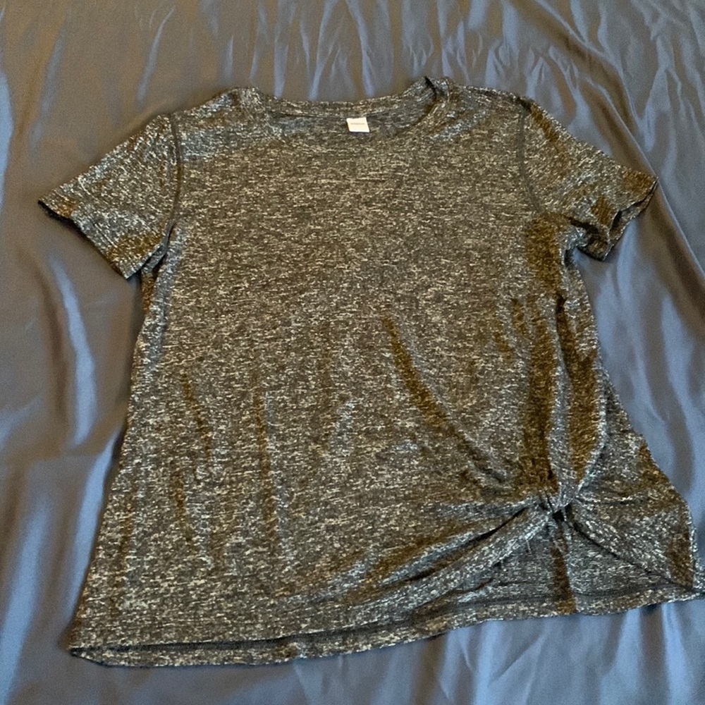 Old Navy side knot T-shirt • Sz small